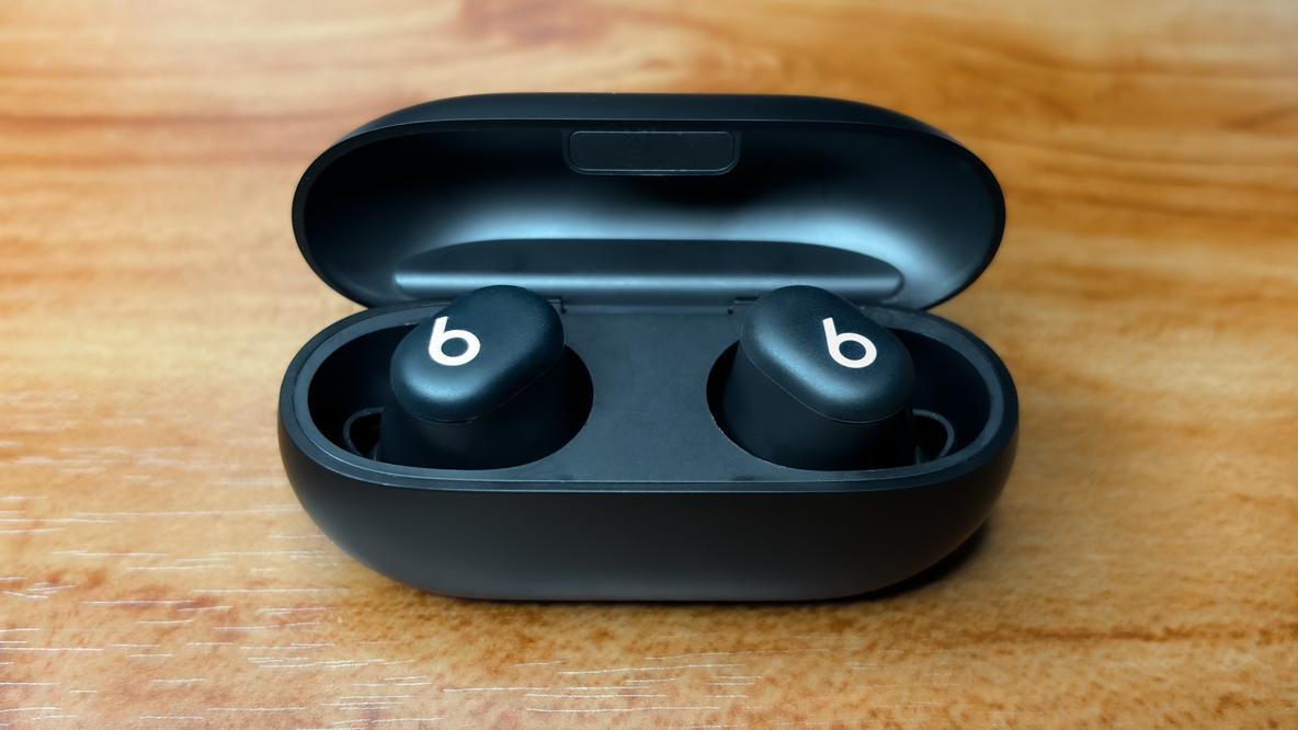重さはわずか22g。音楽ライフを変えるBeatsの新作イヤホン