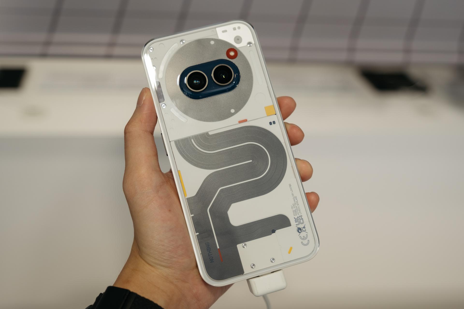 Nothingのスペシャルエディションが日本上陸。先行販売ストアが Nothingのスペシャルエディションが日本上陸。先行販売ストアが