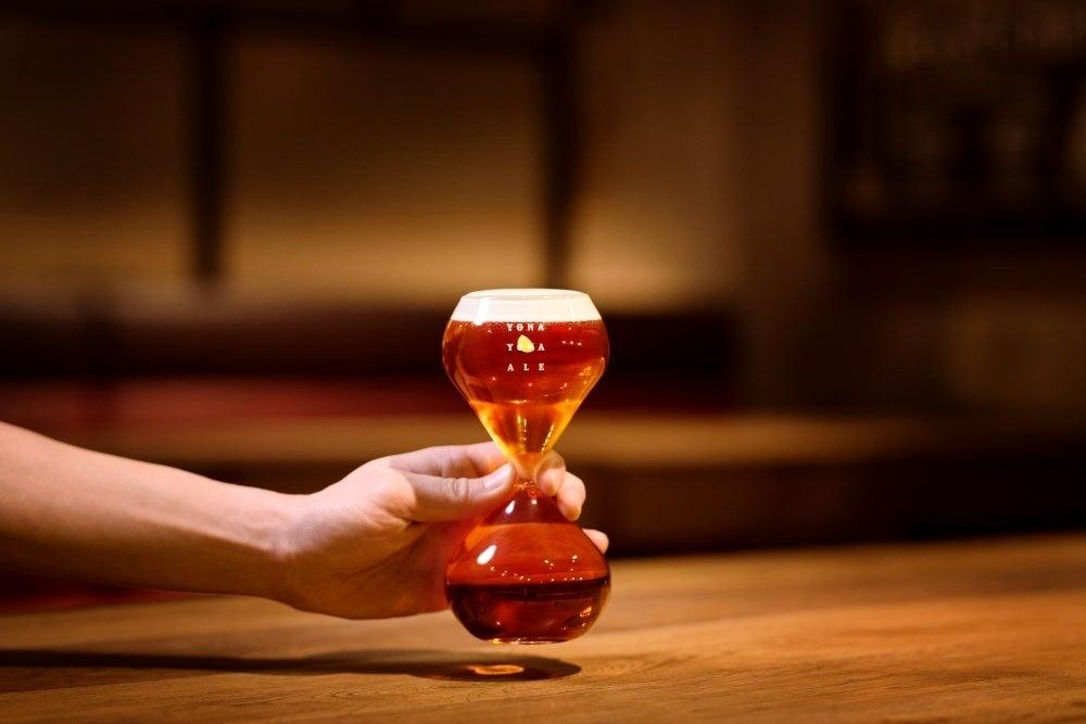 ねずみ様専用 iPhone17Pro ブルー+オレンジ2台 鮮やかなコズミック