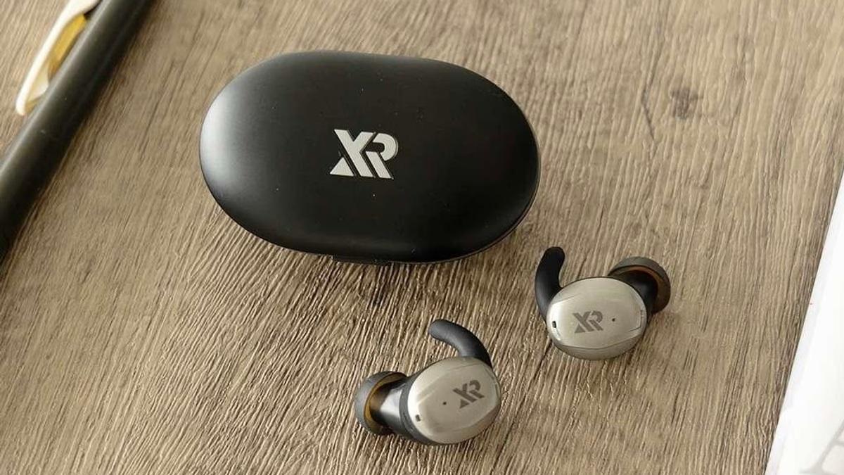 「XROUND HEAR 」集音器・ワイヤレスイヤホン ブラック　使用2週間 聴力測定＆AI設定】音響のXROUNDが総力を結集したスマート集音器