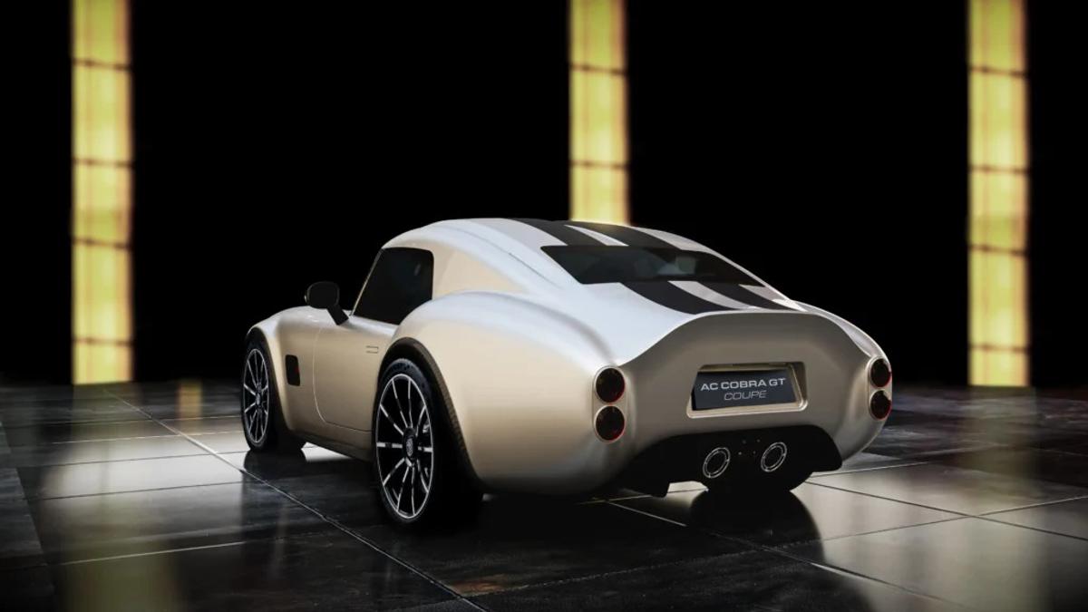 鬼パワーのガソリンエンジンを積むACコブラ。これ新車っすよ