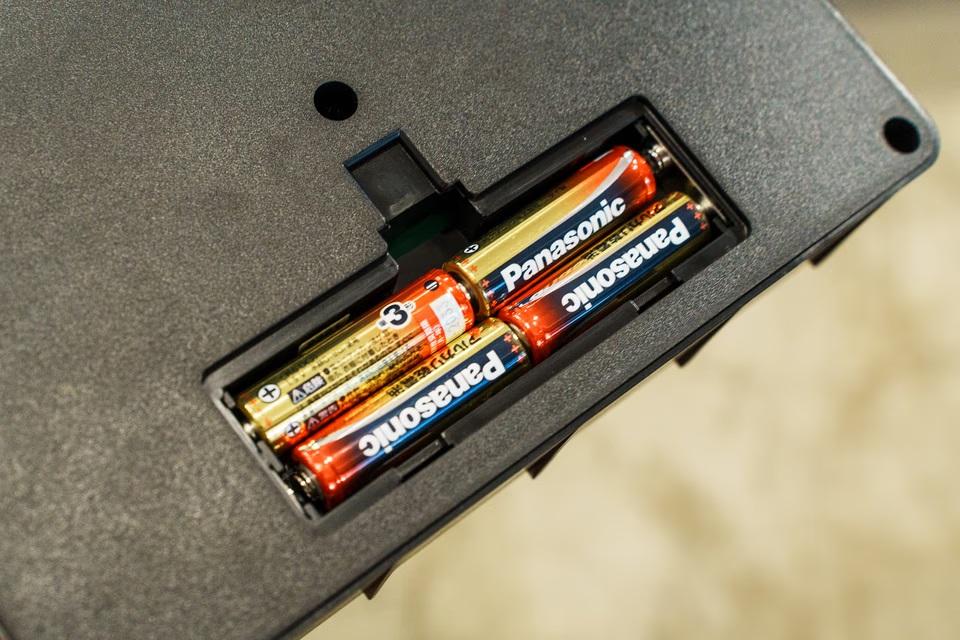 自宅で気軽に射撃練習。本格派レーザーシューティング｢VariShot｣が楽し
