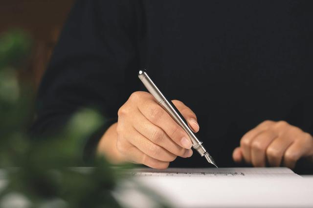 TIMAZE TP4 チタン製万年筆　EF字 TP4-V2｜ミニマル×チタニウム万年筆 – microfactory