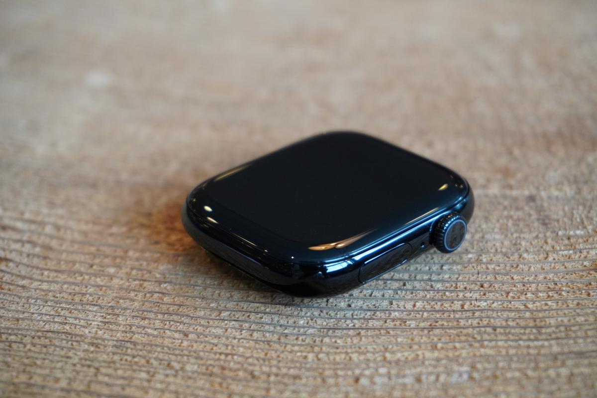 Apple Watch Series 10の新色「ジェットブラック」が美しすぎる 