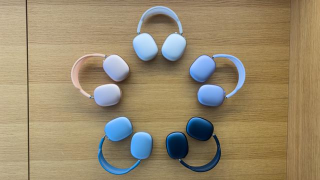 AirPods Maxのカラーがけっこう変わってました | ギズモード AirPods Maxのカラーがけっこう変わってました | ギズモード