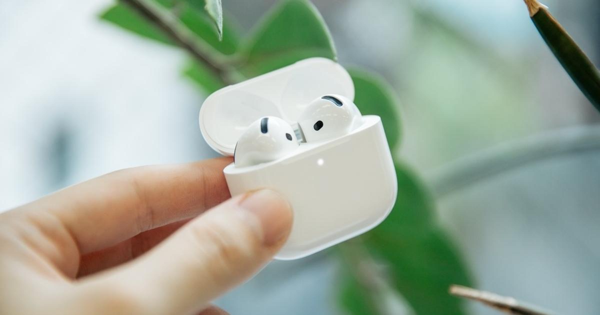 AirPods Proを3年愛用している僕が「AirPods 4」を開封してみた