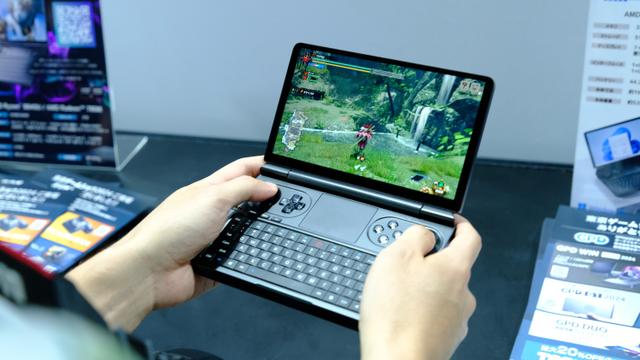 電子辞書じゃないよ、ポータブルゲーミングPCだよ。一周回って良い 
