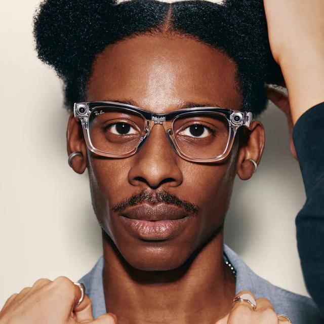 す、スケルトンフレームのスマートグラス「Ray-Ban Meta」が出るん す、スケルトンフレームのスマートグラス「Ray-Ban Meta」が出るん