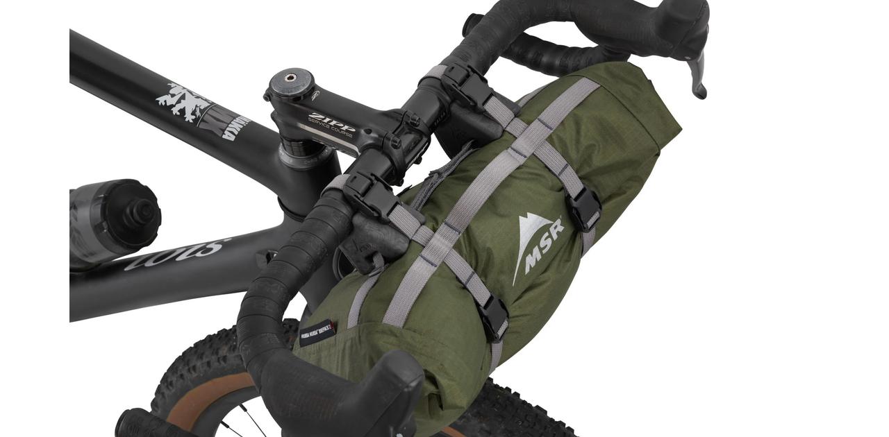 ハンドルバッグのようなテント。その名もハバハババイクパック 