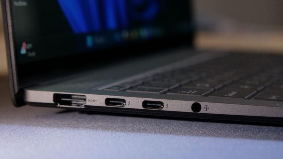 とにかくクールなPC「Zenbook S 14」は処理性能が少し気になる 