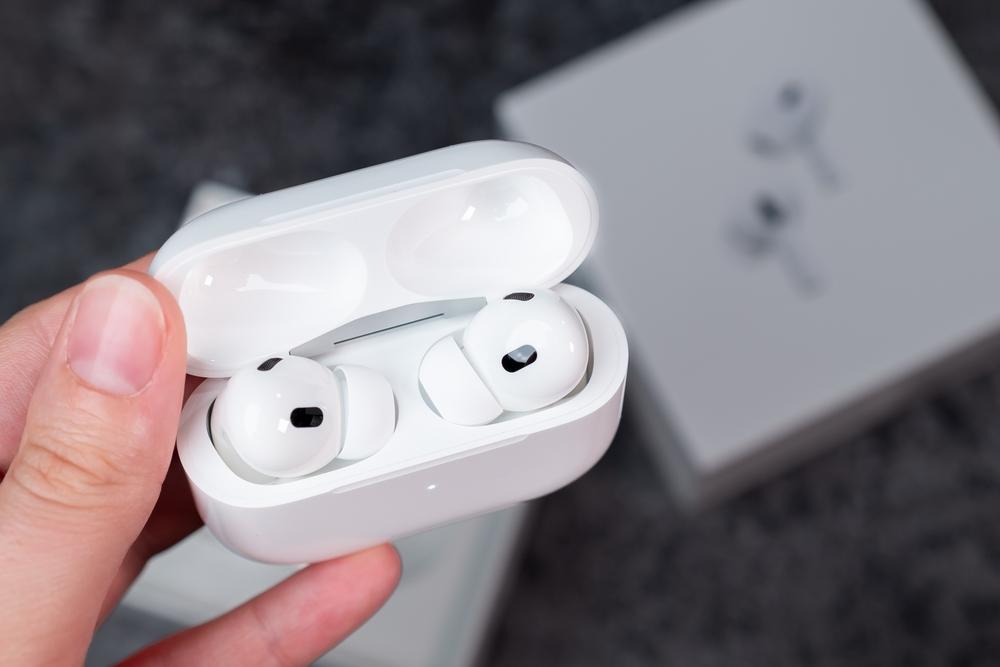 Good Apple Air pod pro 3