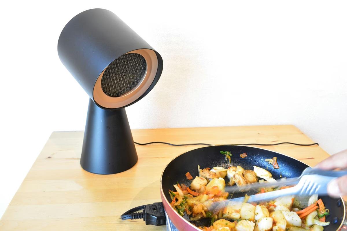 油煙を効率的にキャッチ。｢卓上レンジフード｣があれば、室内での焼き肉