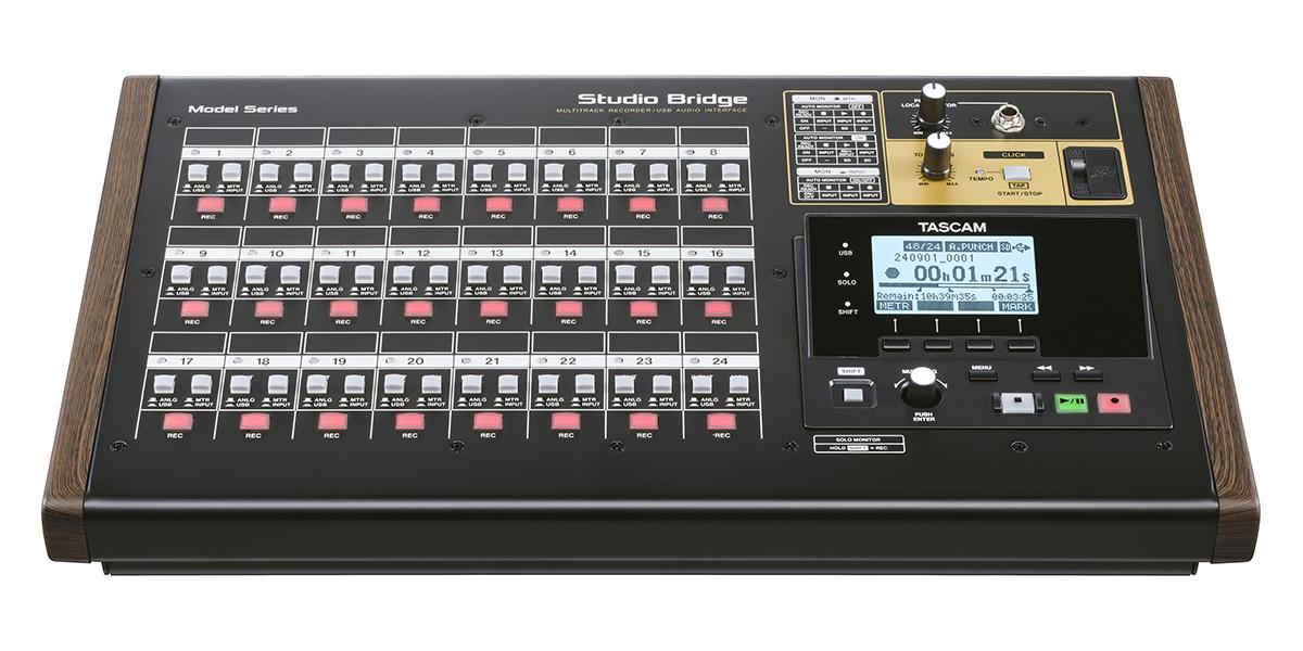 タスカムの新マルチレコーダーは24トラック対応。アナログ機材とも相性