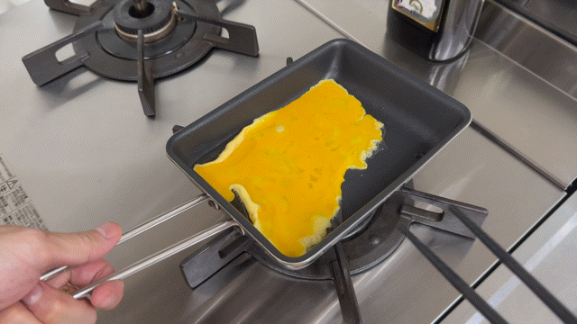 フィスラーの卵焼き器。コーティング、曲面、重量感へのこだわり フィスラーの卵焼き器。コーティング、曲面、重量感へのこだわり