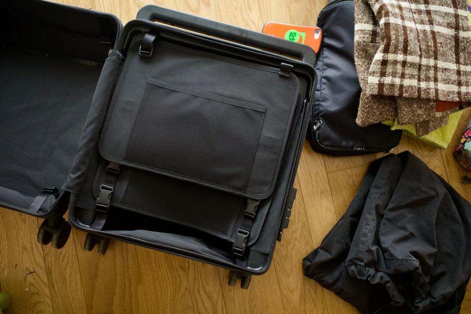 【最安値】VELO サイズ可変式スーツケース 40L~72L 三段階サイズ可変式！どんな旅にもフィット！一生ものの3in1スーツ