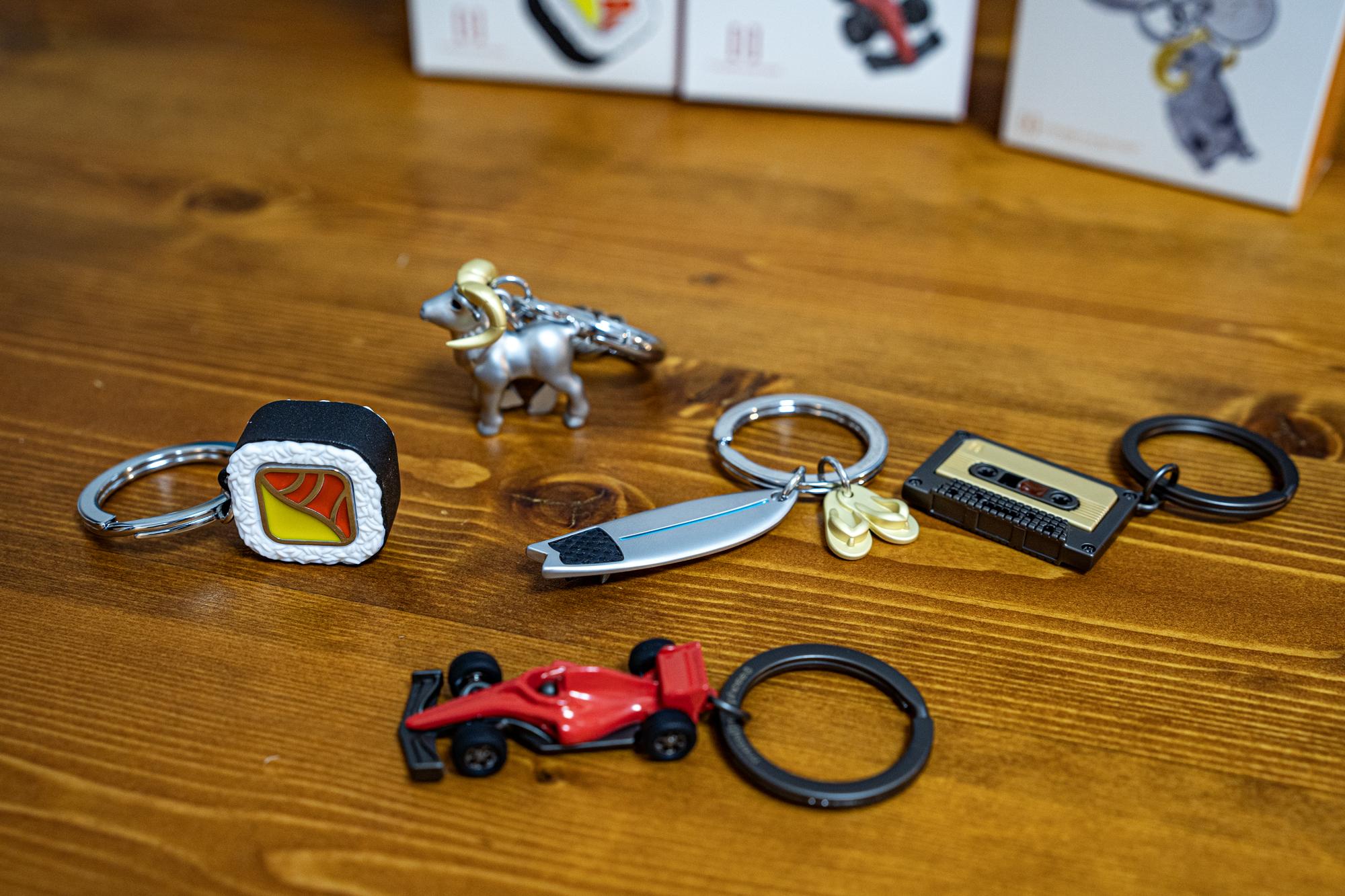 TARGET キーホルダー 非売品まとめ売り 海上自衛隊マーク入り 皮製キーホルダー 茶/黒 : TARGET ミリタリー