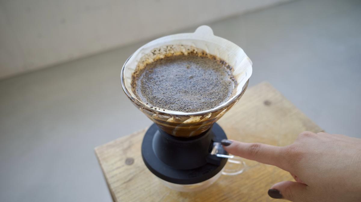 面倒なコーヒー抽出、ついに「押すだけ」の時代がきた | ギズモード