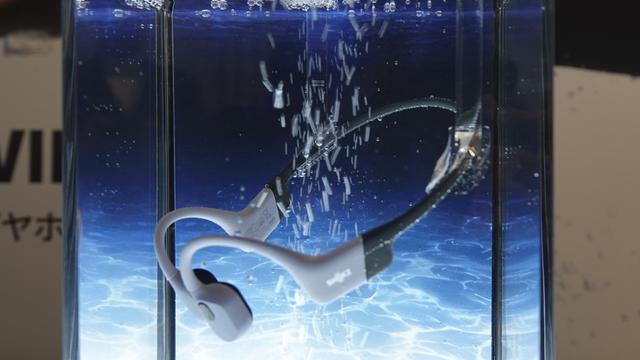Shokz OpenSwim Pro 骨伝導 水泳用 ワイヤレスイヤホン グレー OpenSwim Pro 水泳用骨伝導イヤホン – Shokz(ショックス) 日本