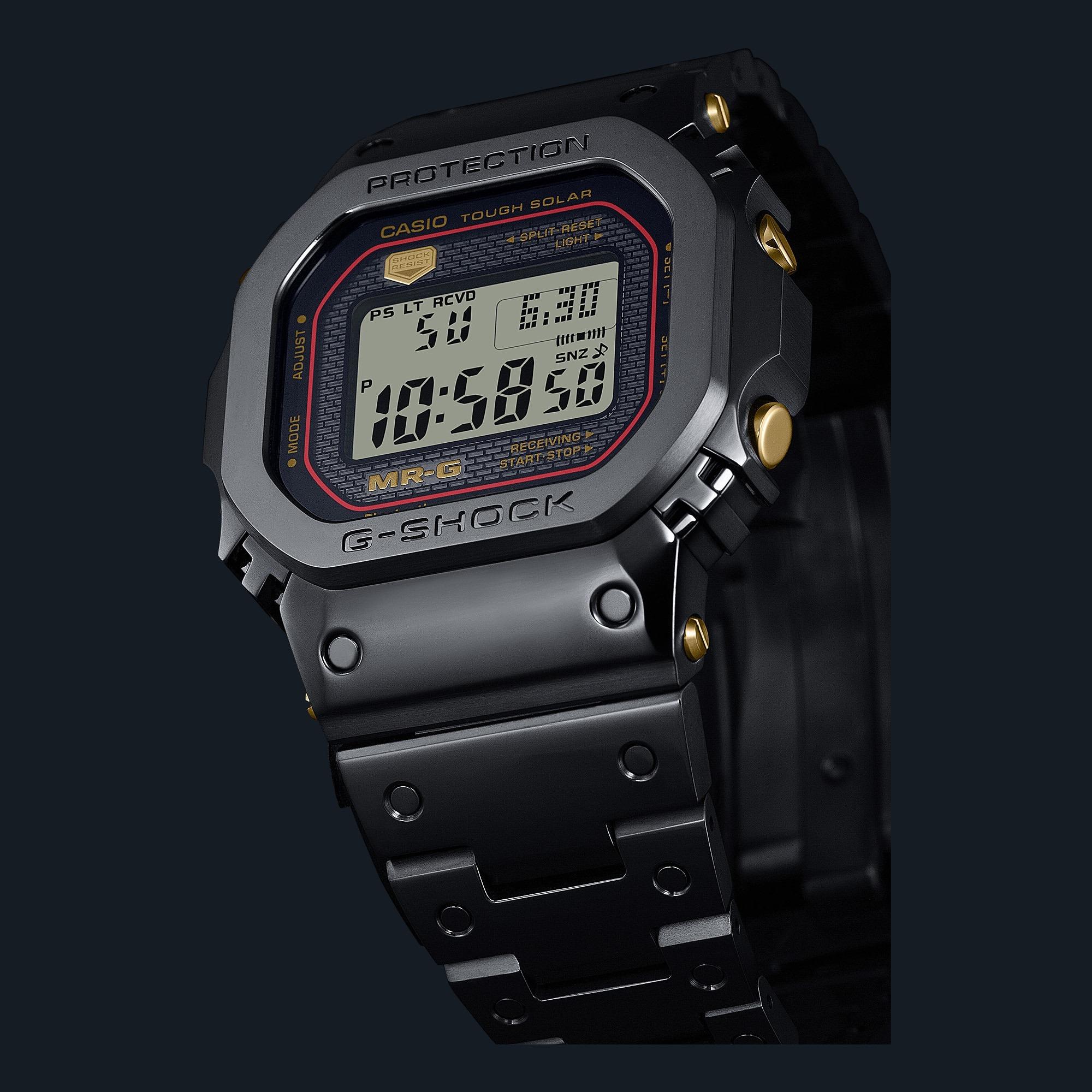 ベゼルを25のパーツに分割して衝撃吸収。お値段45万円のG-SHOCK