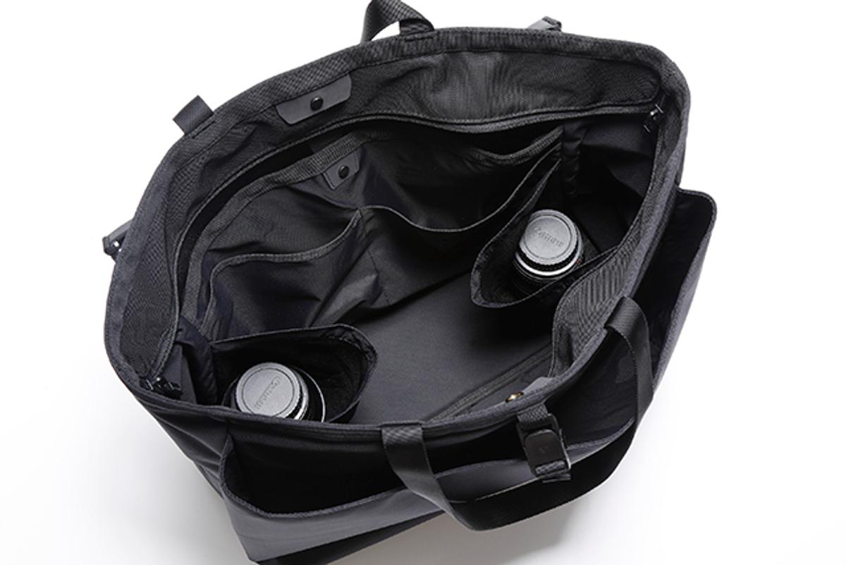即完売したカメラバッグが待望の再販。カメラを入れずとも使いやすい 
