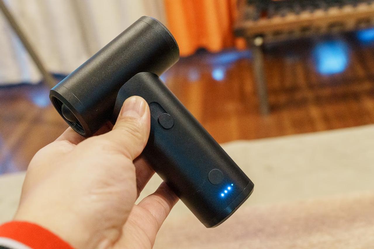 家でも外でも大活躍！アタッチメント豊富なパワフル掃除ツール｢AIRBLAST｣を試してみた