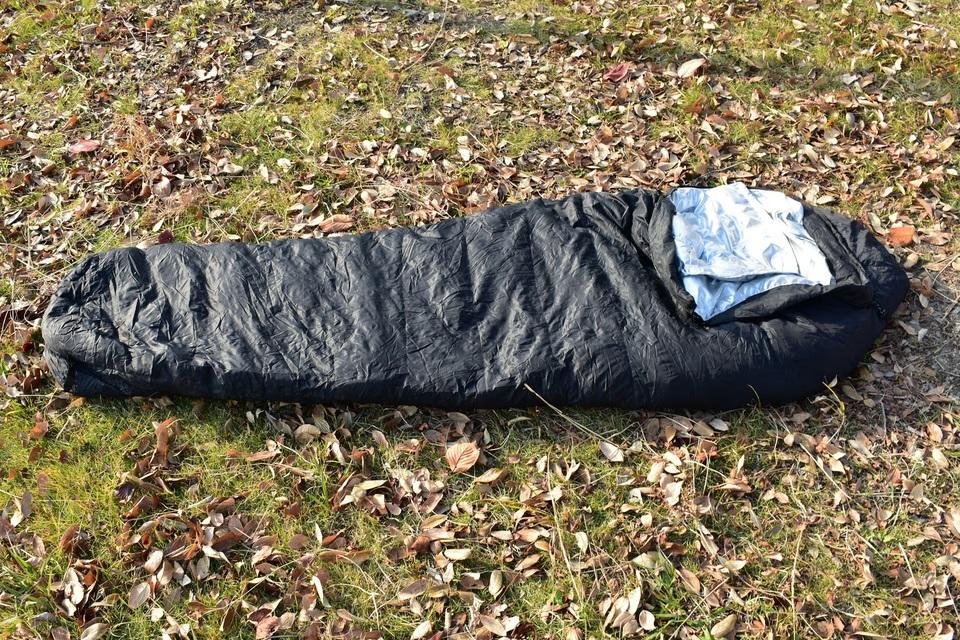 270℃も断熱。宇宙服テクノロジー搭載の軽量寝袋を試してみた
