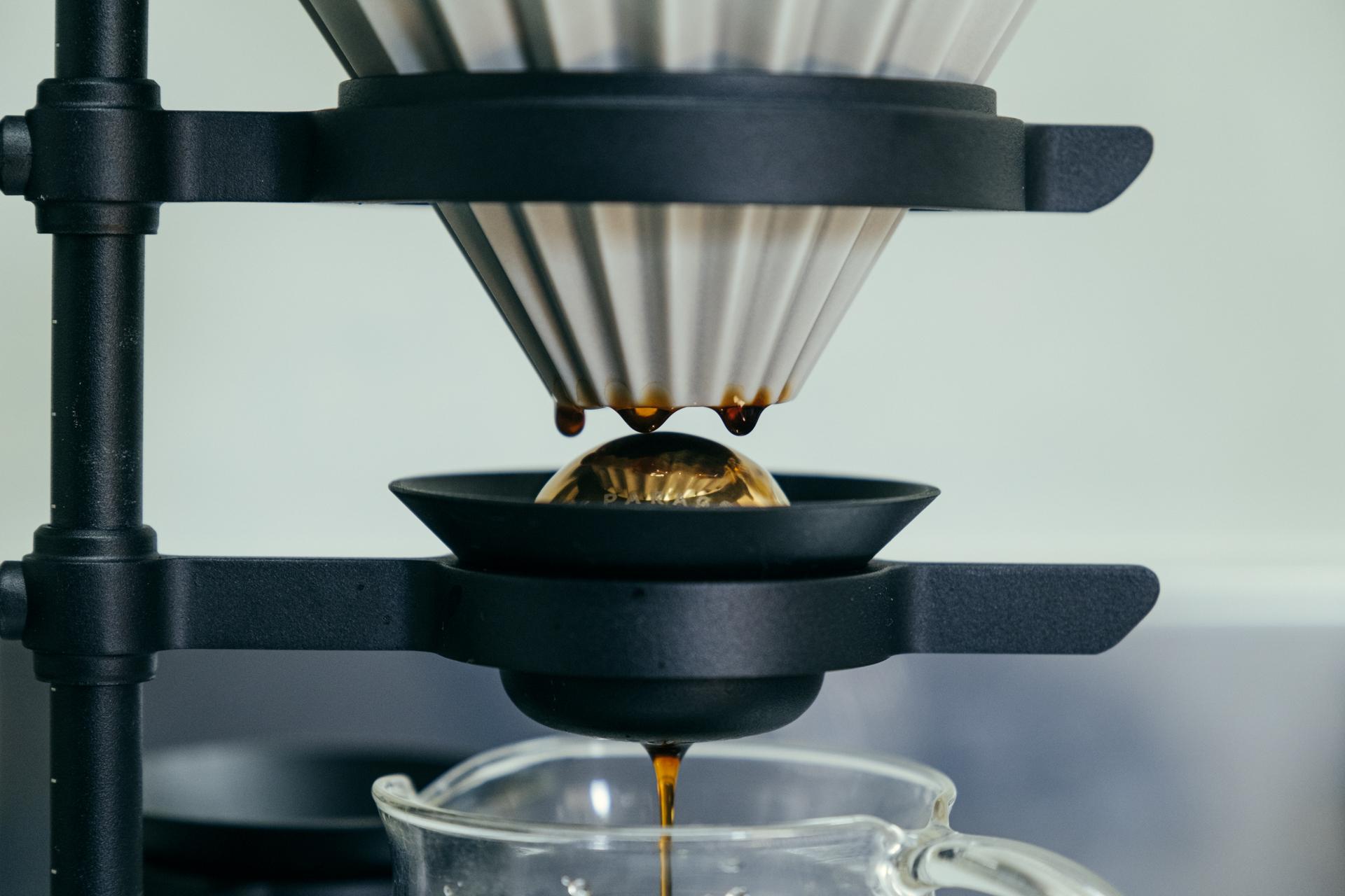 カチカチに冷やした“金属球”で、コーヒーはもっと、美味しくなる