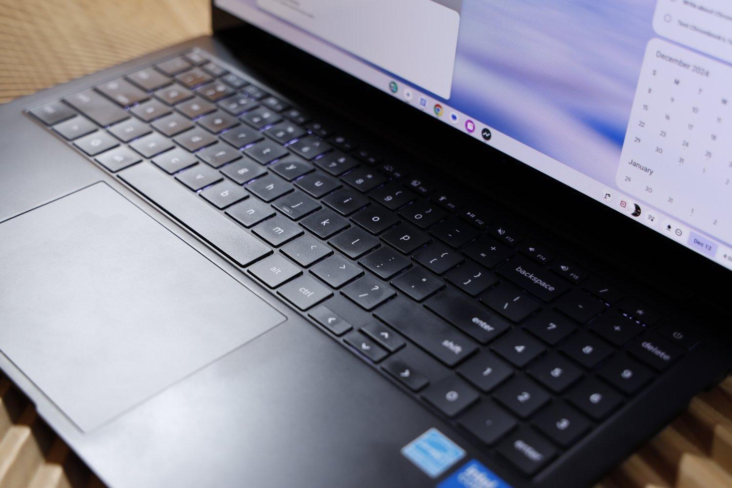 高級感＆高性能がうれしいGalaxy Chromebook Plus。AI機能は今後に期待