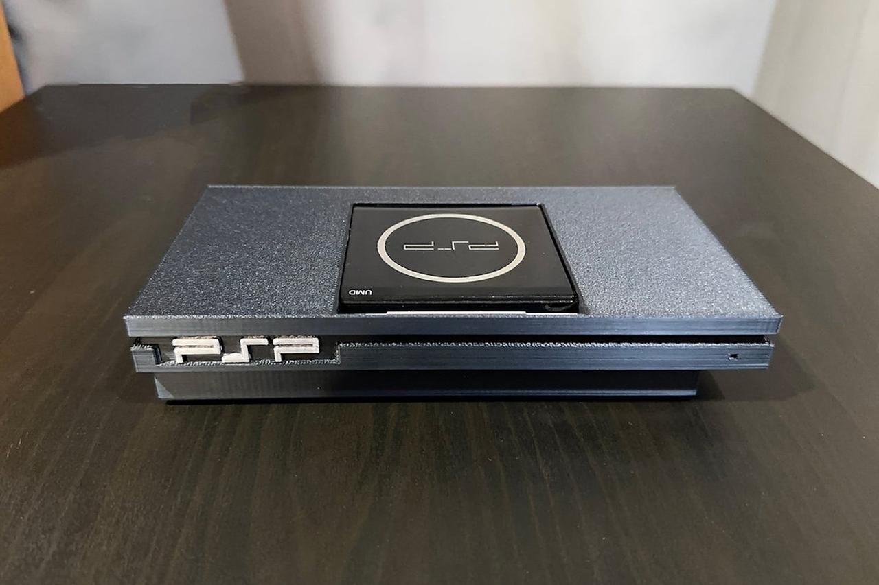 PSPを据え置き型ゲーム機に魔改造するキット | ギズモード・ジャパン