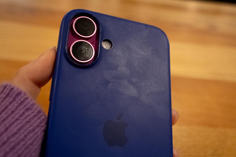 iPhone 16の純正シリコンケース、3カ月使ってみた結果 | ギズモード