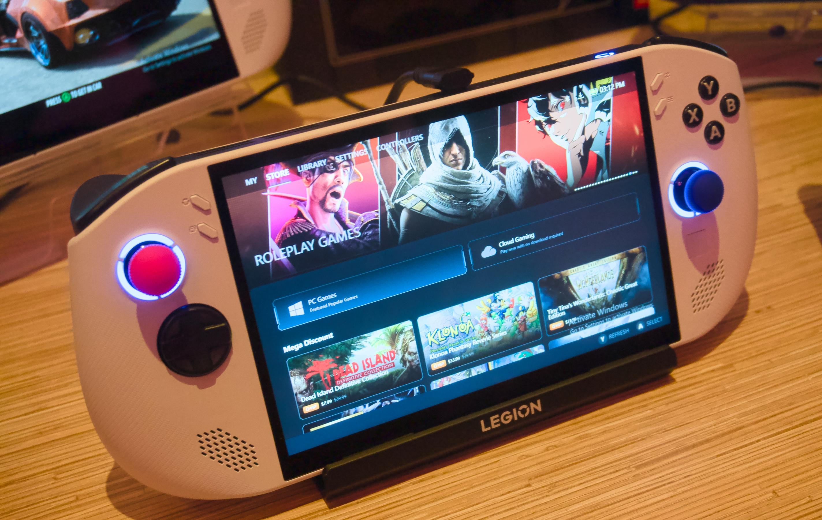 Lenovoのぶっ飛んだポータブルゲーミングPCを紹介するぜ！ #CES2025