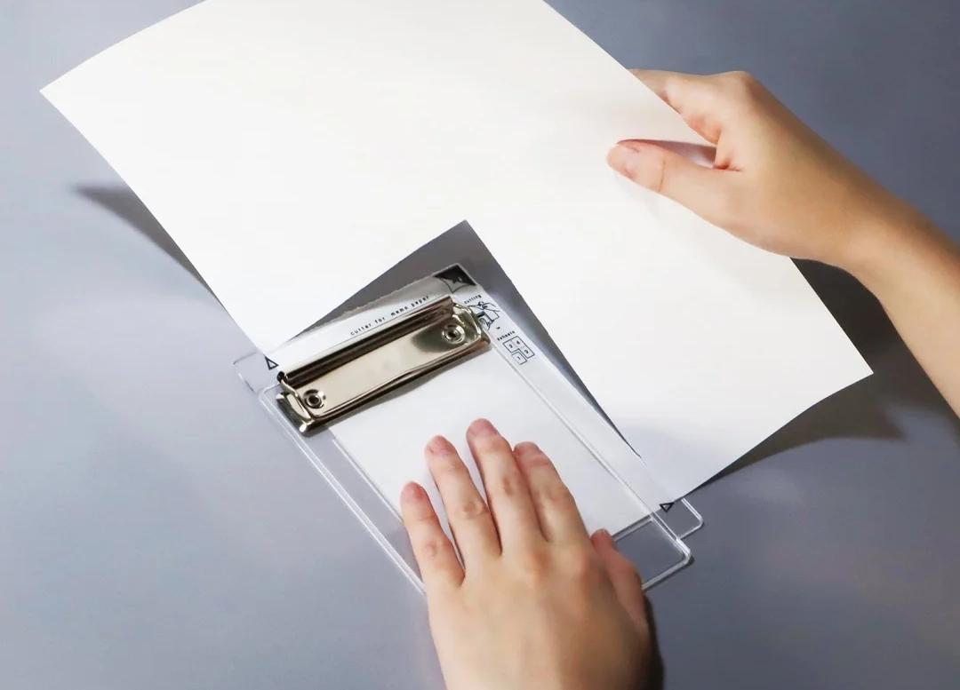 不要な紙をメモ用紙に。800円の専用ギアはハサミいらず | ギズモード