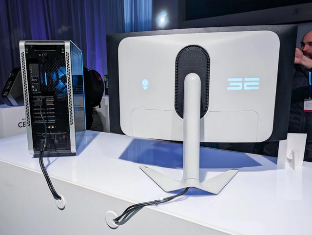 Pre-CES_ALIENWARE-22