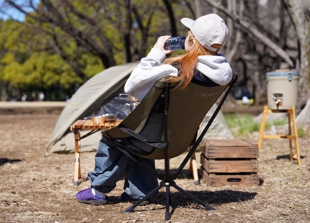 どこでも回転！料理もリラックスもお任せの｢GuruGuru Chair2