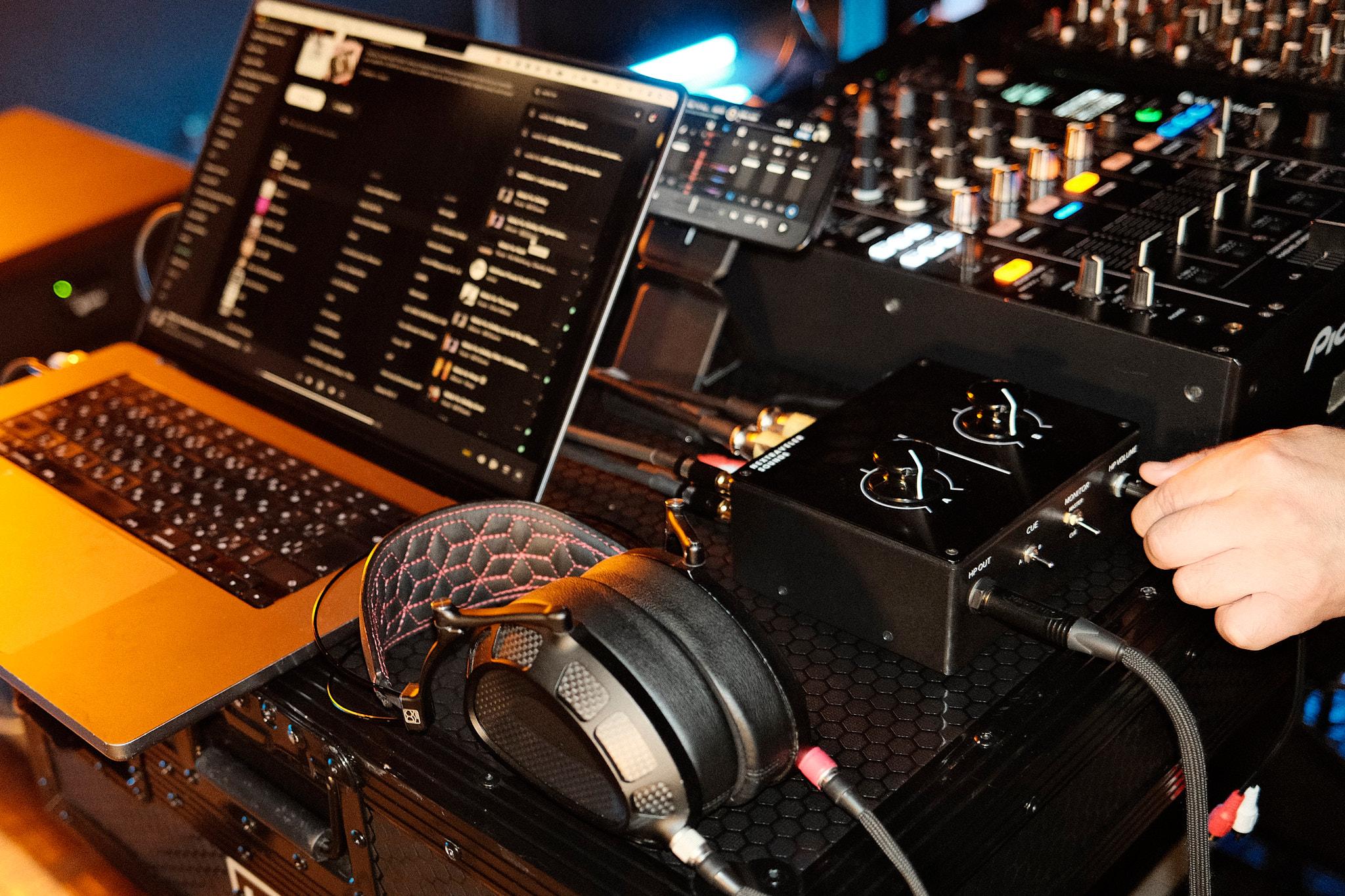 スタジオ音質”を持ち歩く衝撃。高城剛発案のDJミキサー