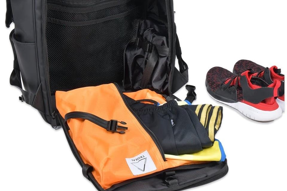 ジムに通うビジネスマン向けバッグパック faro-backpack-main-800px_800x.