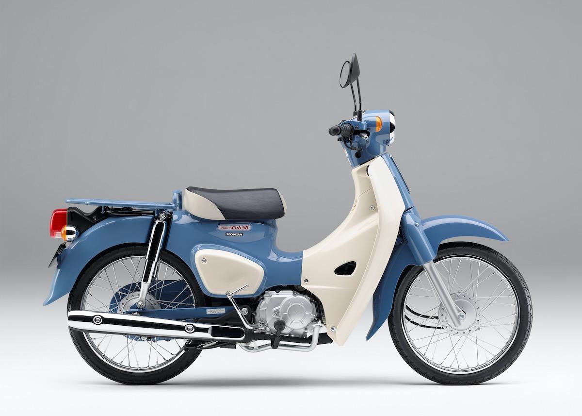 【終了】ホンダ スーパーカブ(プレスカブ50 Fi) 3速 今年生産終了の「ホンダ スーパーカブ」。かけこみ需要で大ヒット