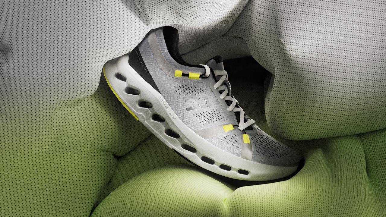 On Cloudsurfer 25センチ Runners Pulse