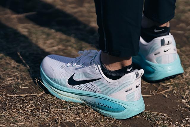 唯一無二のライド感。クッション性が高いのにグラつかないNIKEの厚底