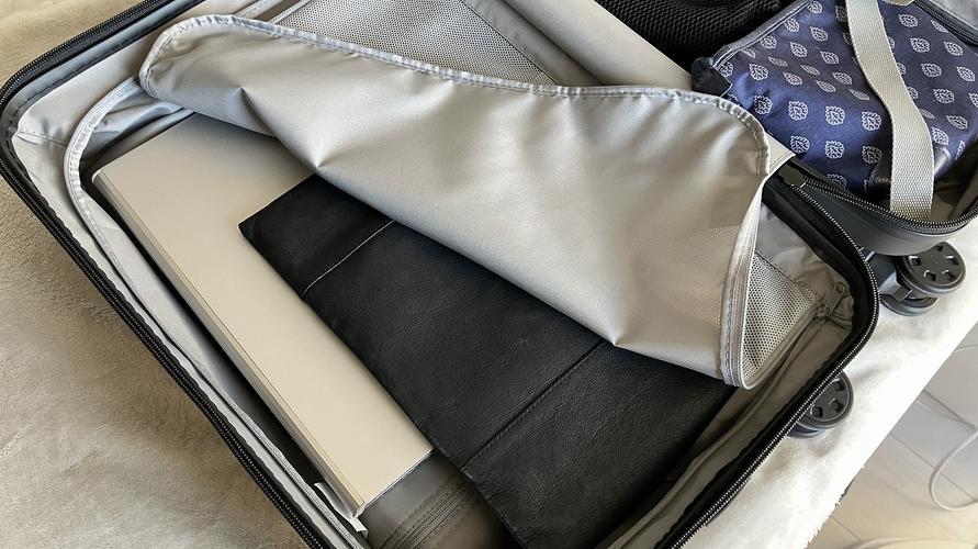 無印良品からついに｢フロントオープン｣のキャリーケースが登場