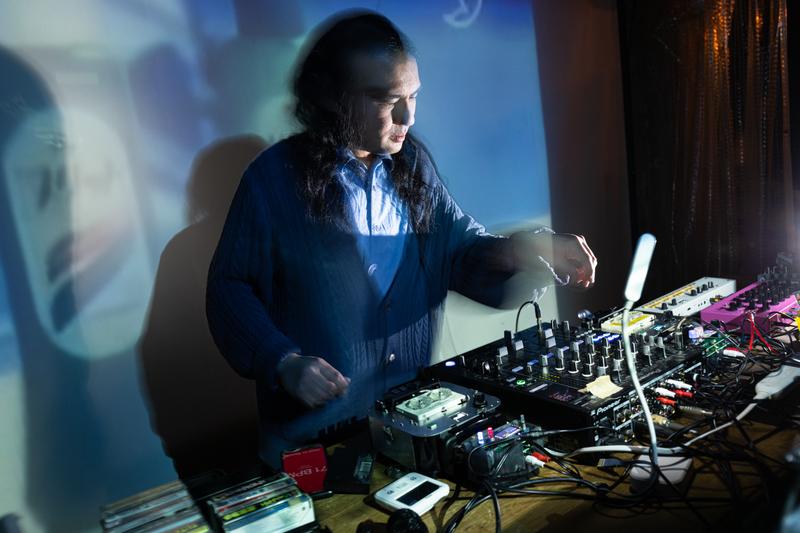 カセットテープ」でDJする人の集まりに行ってみた | ギズモード・ジャパン