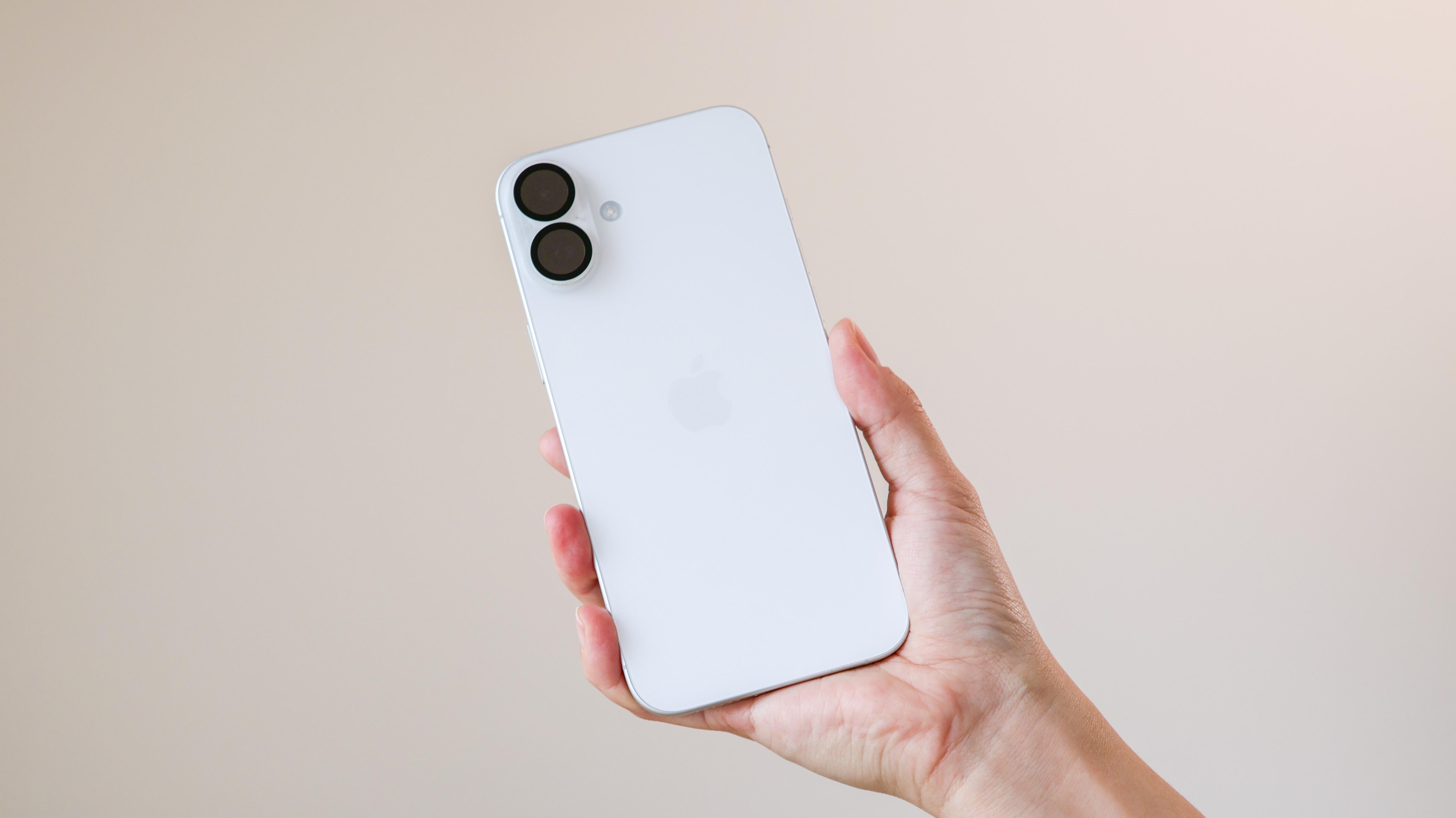 iPhone 16 Plus、ちょっと高くても大満足。次も｢Plus｣を選ぶと決めた