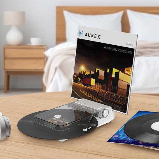 ジャケット眺めるのも楽しみのひとつ。スタンド付きレコード ジャケット眺めるのも楽しみのひとつ。スタンド付きレコード