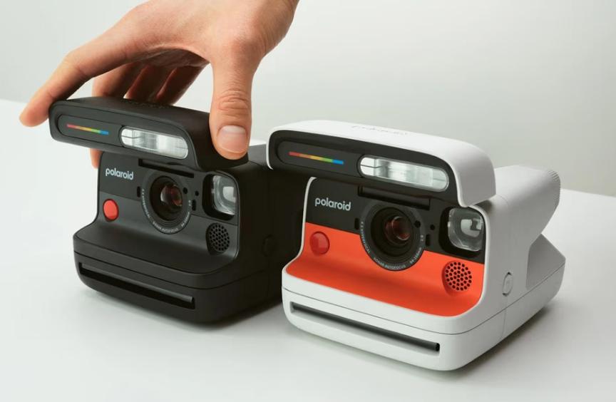 ポラロイドの最新コラボはキティと。しかもアーカイブモデルが
