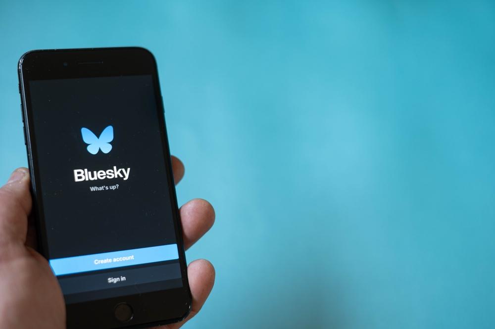 Xとの差は｢信頼性｣。Blueskyが始めた認証バッジの本気度 | ギズモード