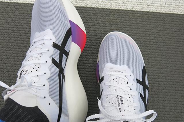 最安値　ASICS SPEED RAY アシックスメタスピードレイ トップアスリート向けランニングシューズの最新作「METASPEED