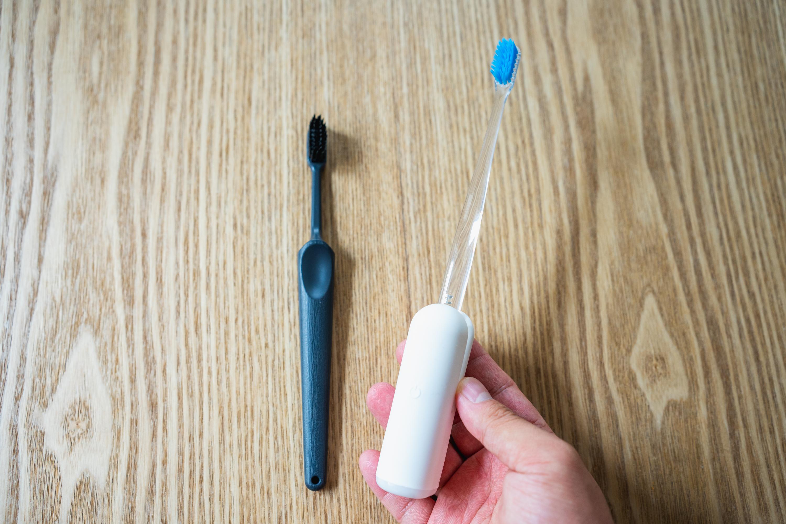 いつもの歯ブラシが電動になります。手磨きをアップグレードする｢DEN