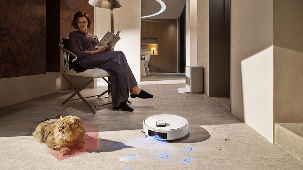 これが進化だ！ このロボット掃除機には腕がある、足がある、頭