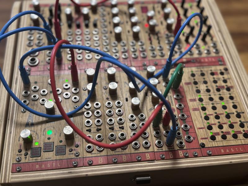 AI時代に、なぜモジュラーシンセ？──渋谷で開催「Patching for