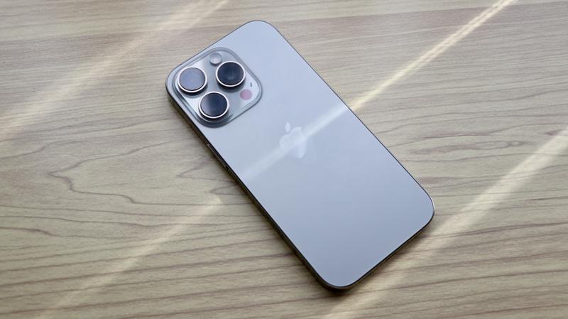 PixelとiPhone、あなたにはどっちが合っている？——4ヶ月使ってわかった